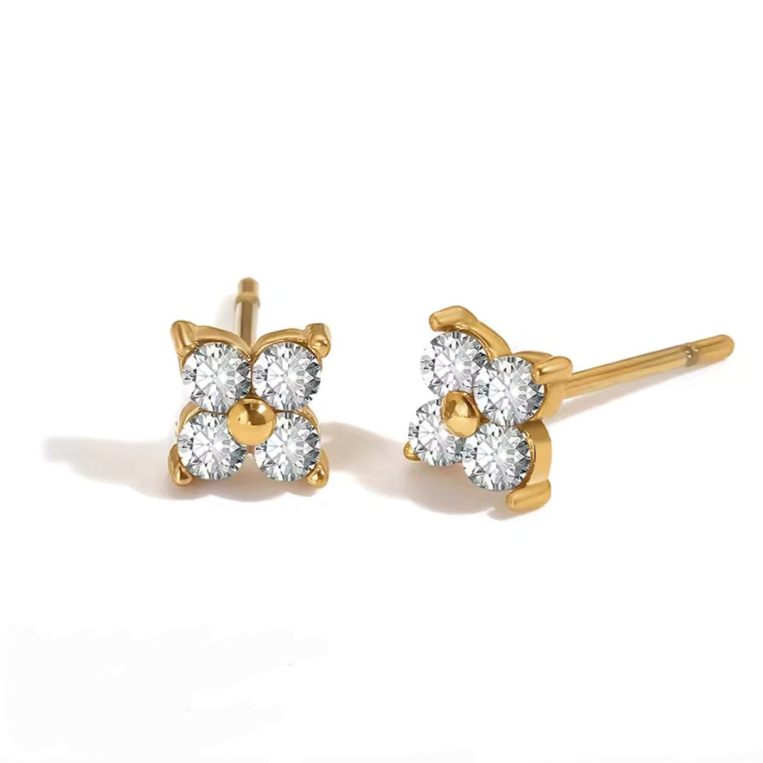 Everly Studs